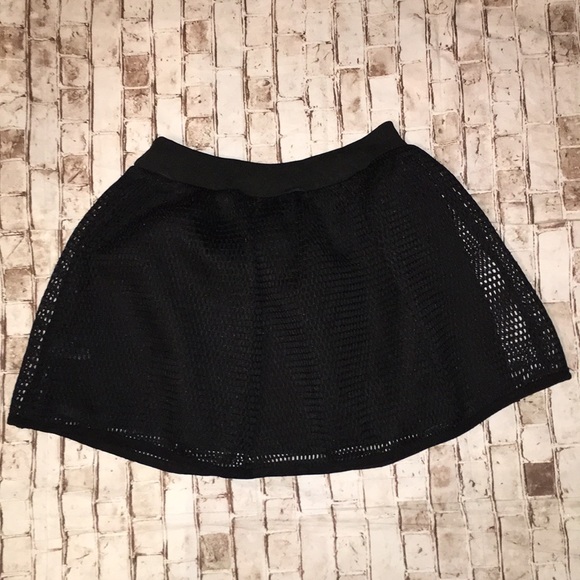 Standard Issue NYC skirt size S 🔴 - Picture 2 of 3